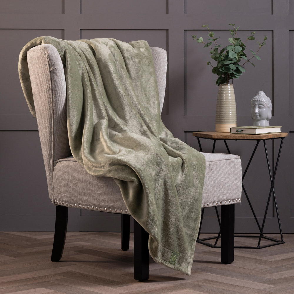 Luxuriöse Fleece-Thermodecke/Überwurf, 180 cm x 200 cm – Salbei